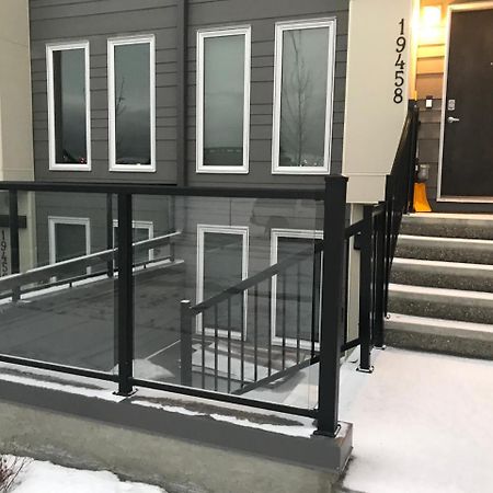 Home Sweet Condo YYC Exteriör bild
